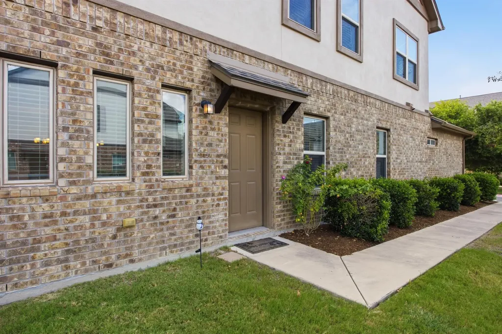 2304 S Lakeline Boulevard Cedar Park TX 78613