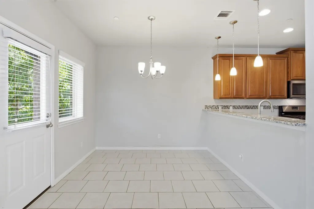 2304 S Lakeline Boulevard Cedar Park TX 78613