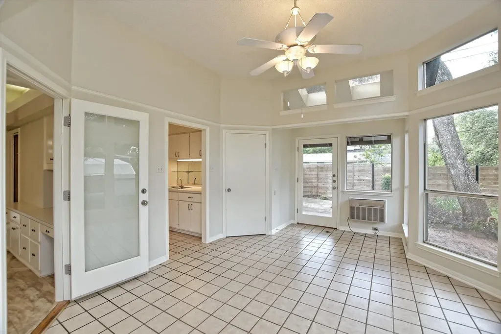 1700 Westmoor Drive Austin TX 78723
