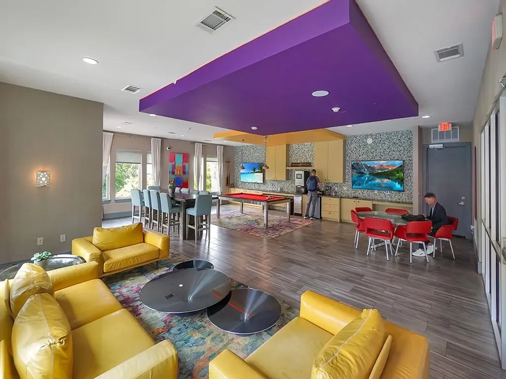 1900 Barton Springs Road Austin TX 78704