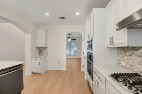 65 White Magnolia Circle Lakeway TX 78734
