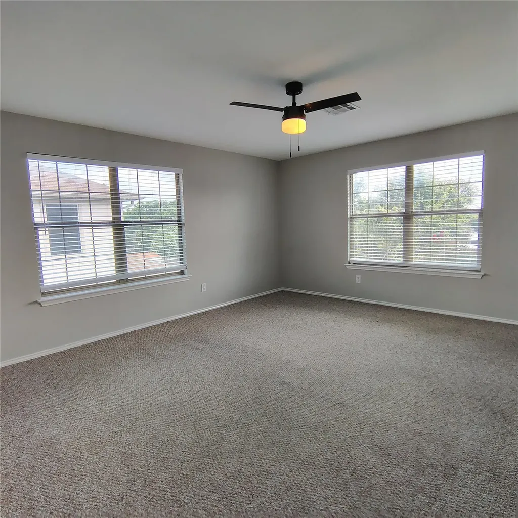 1107 Fox Sparrow Cove Pflugerville TX 78660