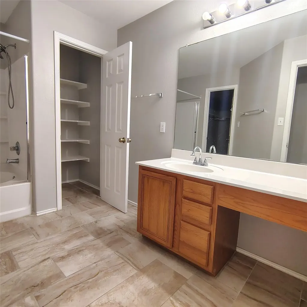 1107 Fox Sparrow Cove Pflugerville TX 78660