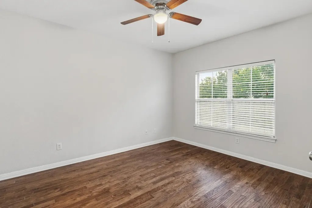 6810 Deatonhill Drive Austin TX 78745