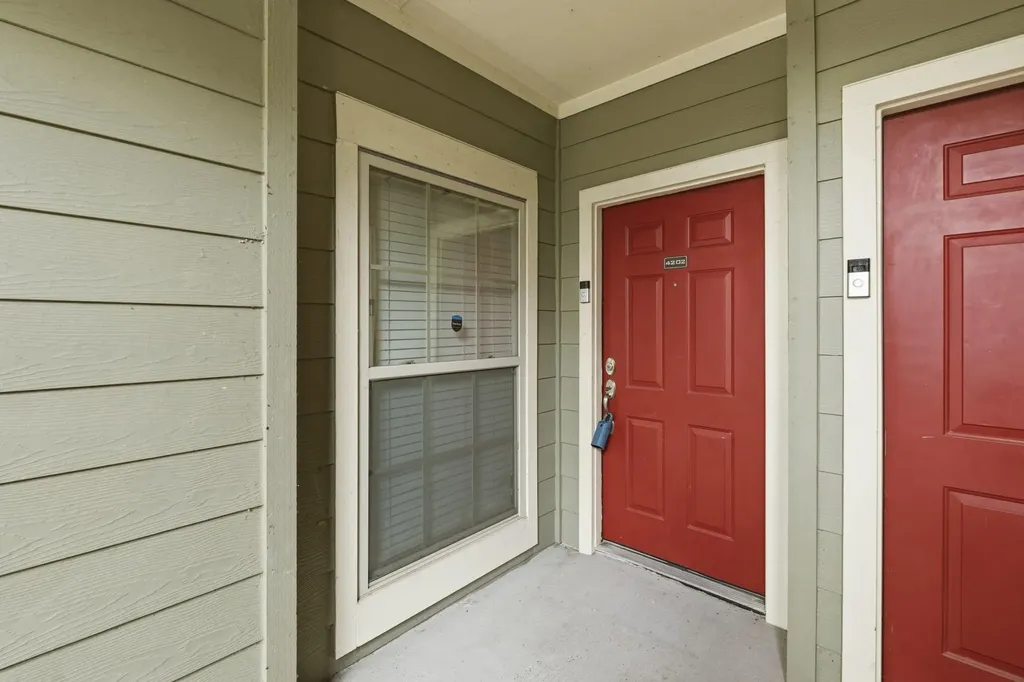 6810 Deatonhill Drive Austin TX 78745