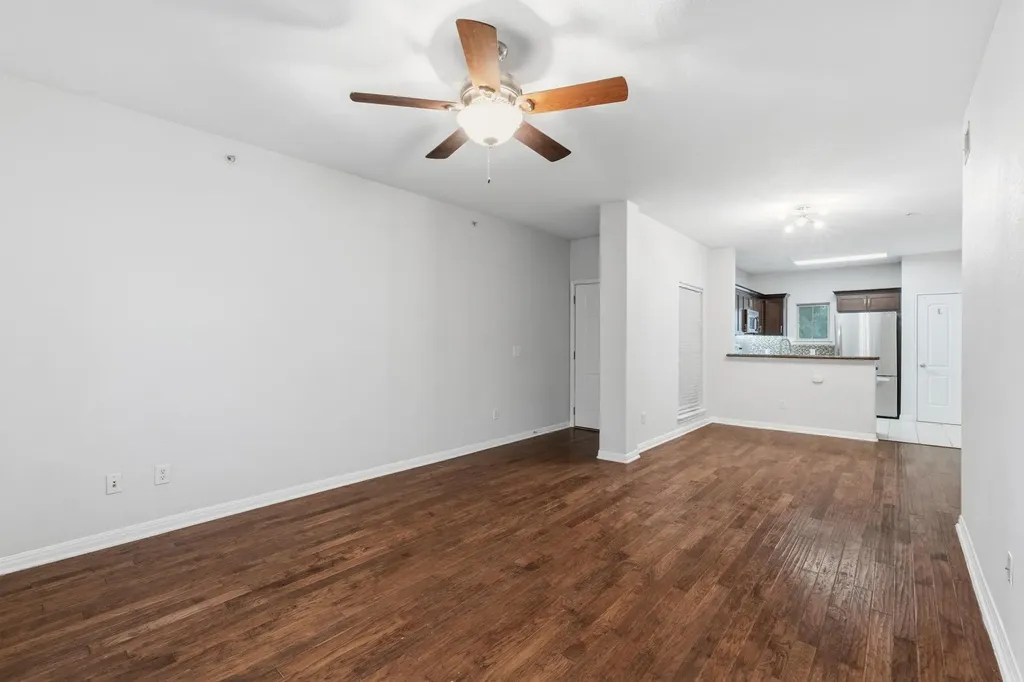6810 Deatonhill Drive Austin TX 78745