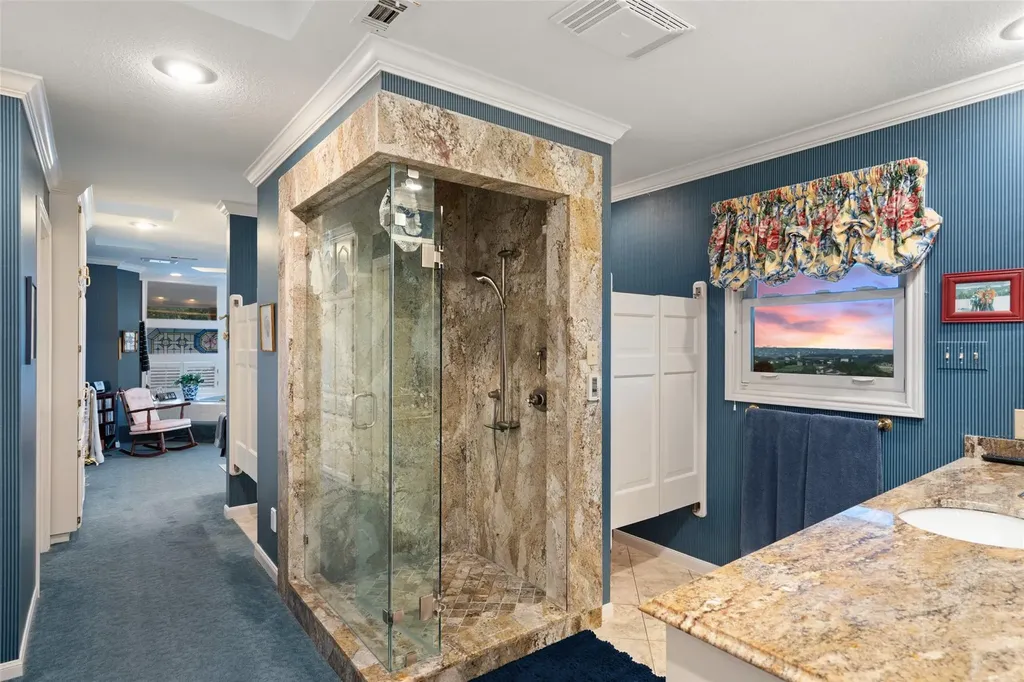 12 Hedge Lane Austin TX 78746