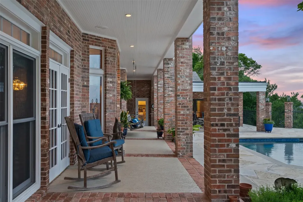 12 Hedge Lane Austin TX 78746