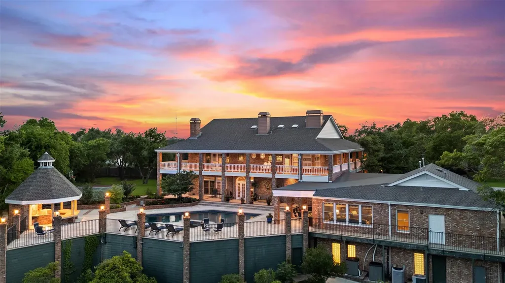 12 Hedge Lane Austin TX 78746