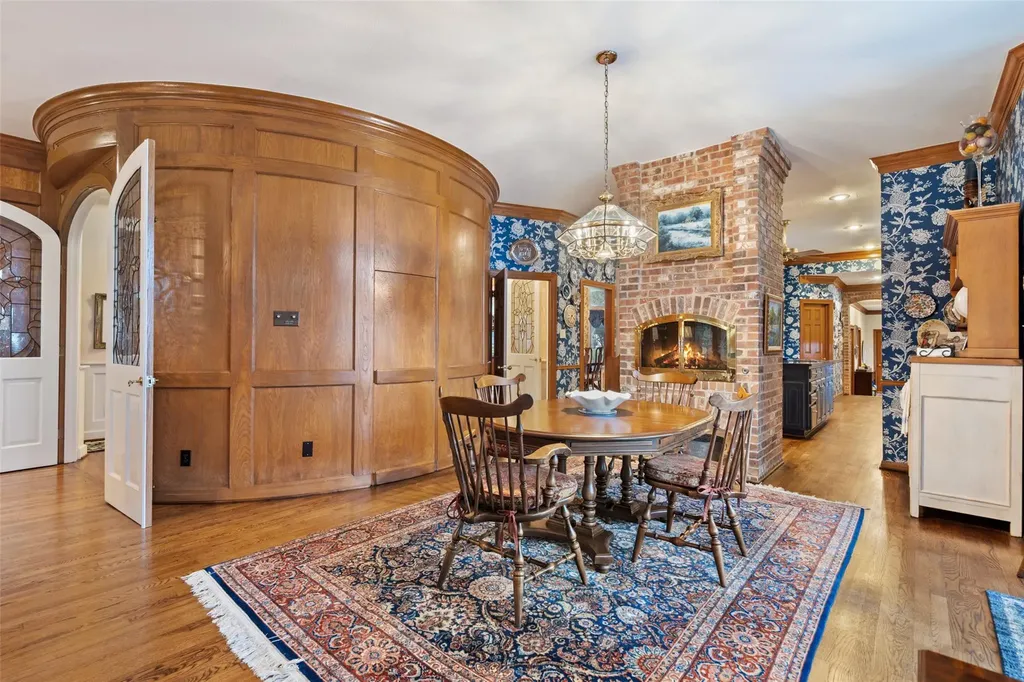 12 Hedge Lane Austin TX 78746