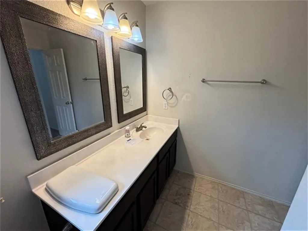 12828 Starbrimson Trail Elgin TX 78621