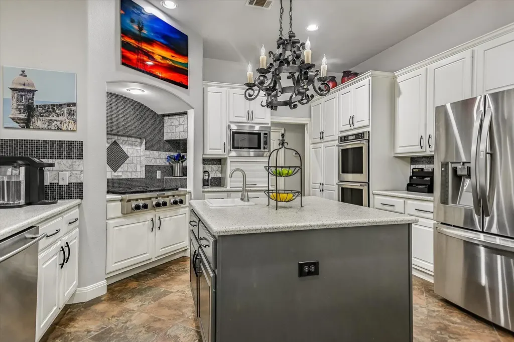8802 Westminster Glen Austin TX 78730
