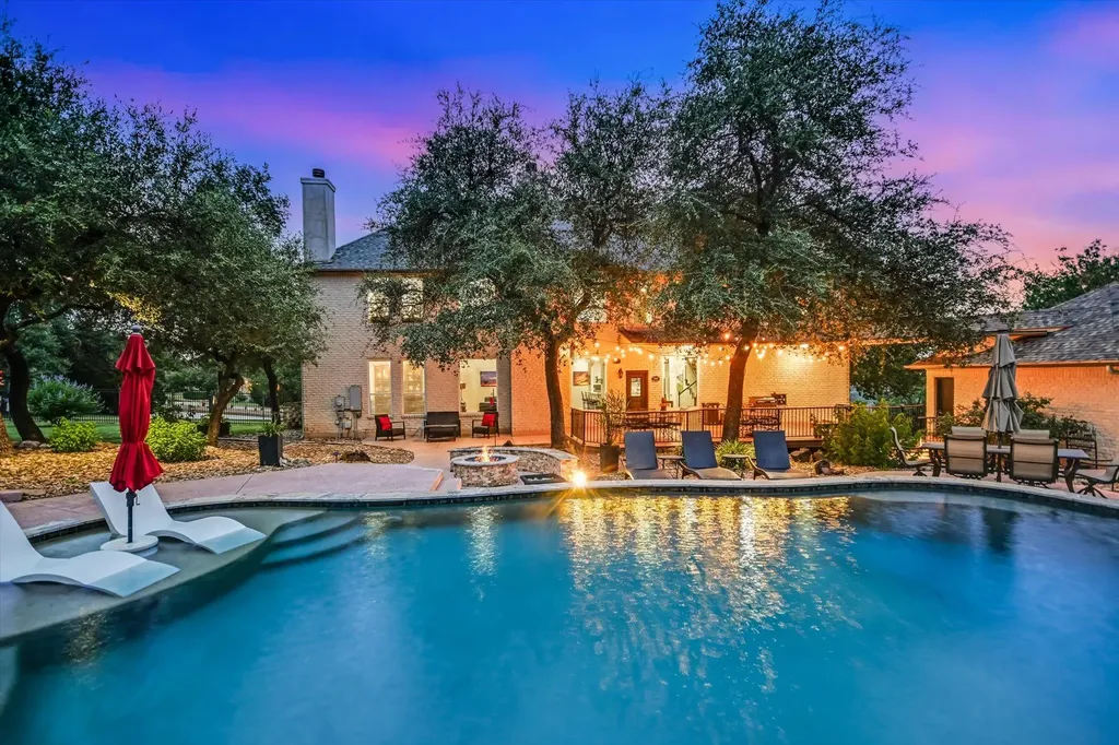 8802 Westminster Glen Austin TX 78730