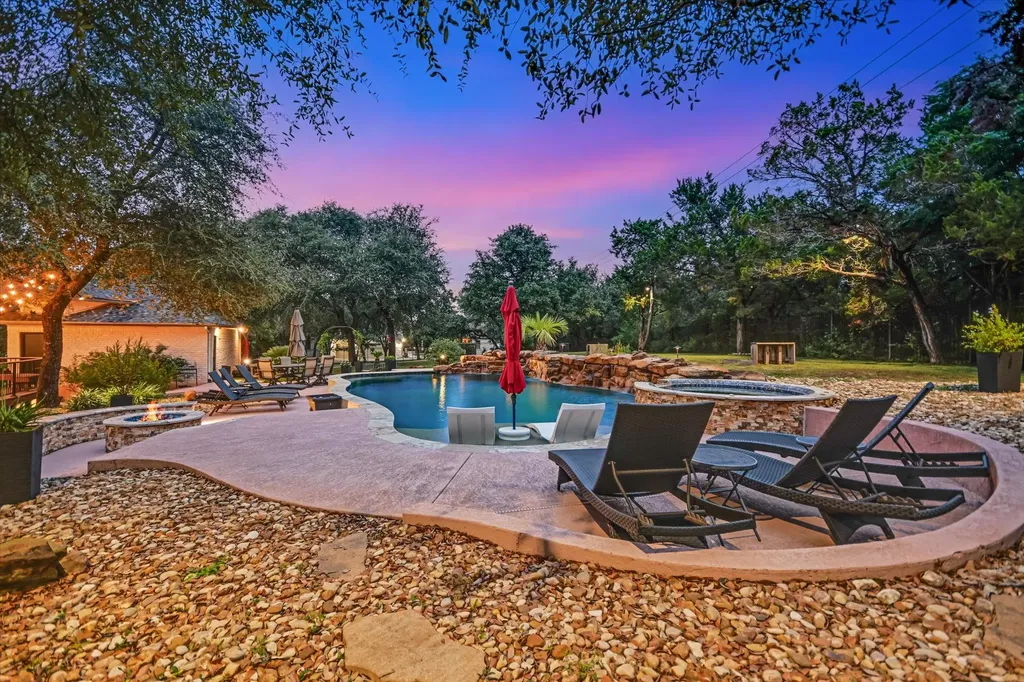 8802 Westminster Glen Austin TX 78730