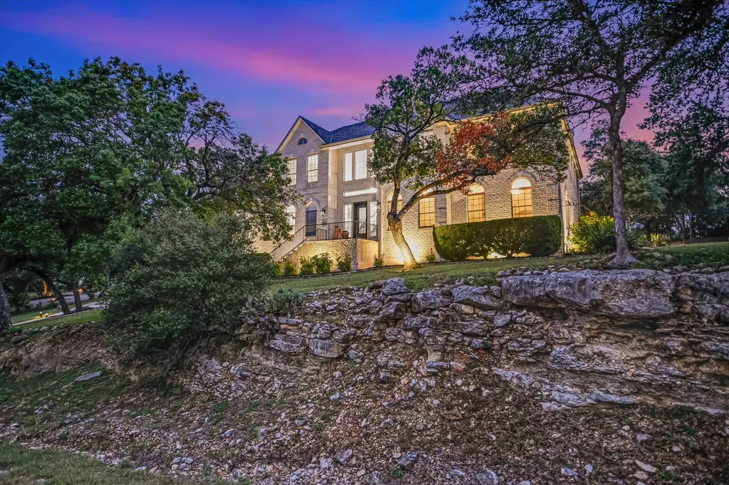 8802 Westminster Glen Austin TX 78730