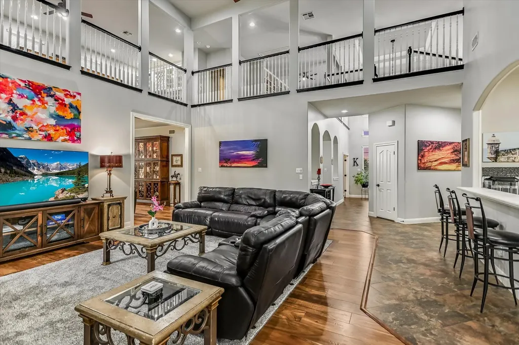 8802 Westminster Glen Austin TX 78730