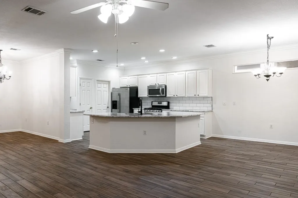 124 Dewberry Drive Georgetown TX 78633