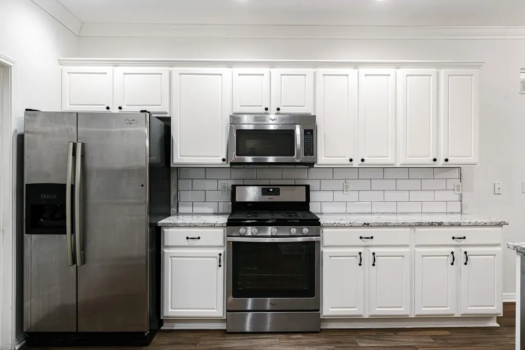 124 Dewberry Drive Georgetown TX 78633