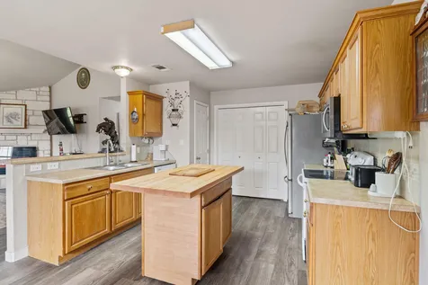 808 Pecan Lane Cottonwood Shores TX 78657