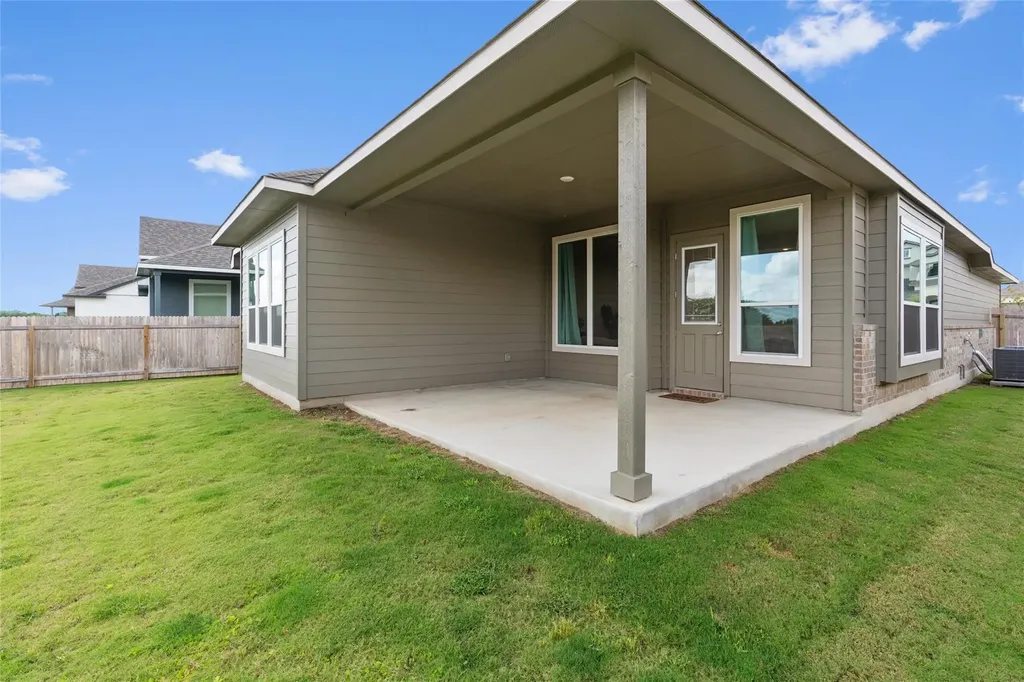 20804 Rowston Manor Lane Manor TX 78653