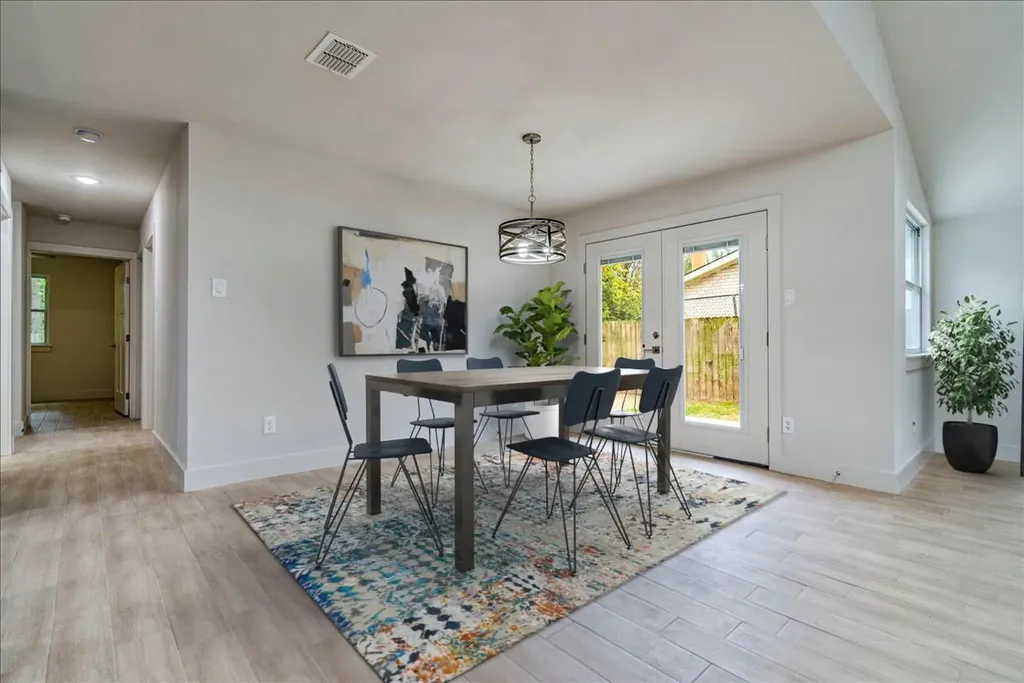 11207 Sage Hollow Drive Austin TX 78758