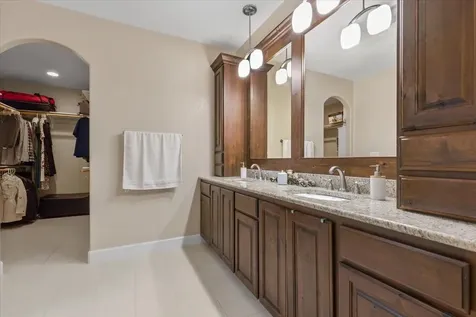 104 W Vienna Drive Hutto TX 78634
