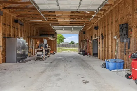 104 W Vienna Drive Hutto TX 78634