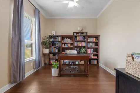 104 W Vienna Drive Hutto TX 78634