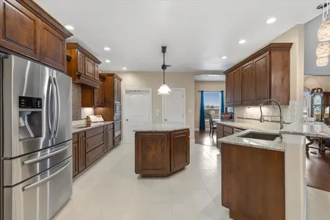 104 W Vienna Drive Hutto TX 78634
