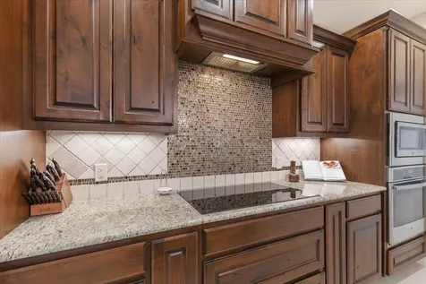 104 W Vienna Drive Hutto TX 78634