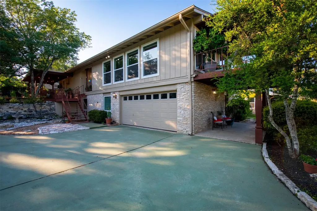 5504 Lands End Street Austin TX 78734