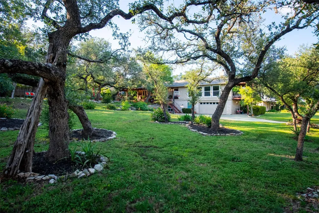 5504 Lands End Street Austin TX 78734