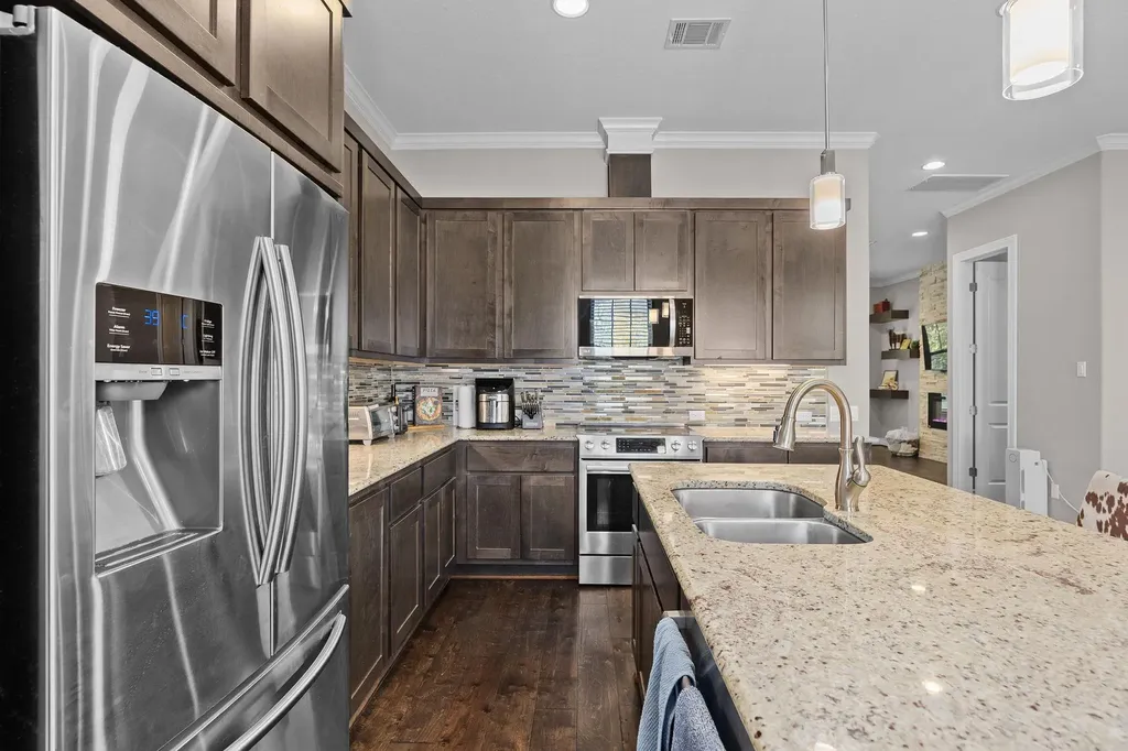 1125 Highknoll Lane Georgetown TX 78628