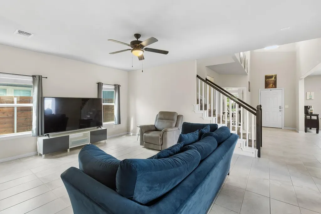 8709 Slater Drive Austin TX 78747