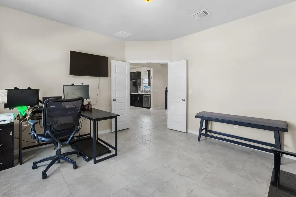 8709 Slater Drive Austin TX 78747