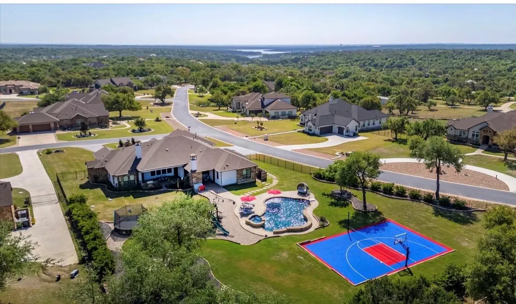 401 Highland Bluff Drive Georgetown TX 78633