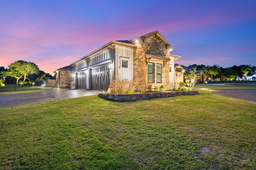 401 Highland Bluff Drive Georgetown TX 78633
