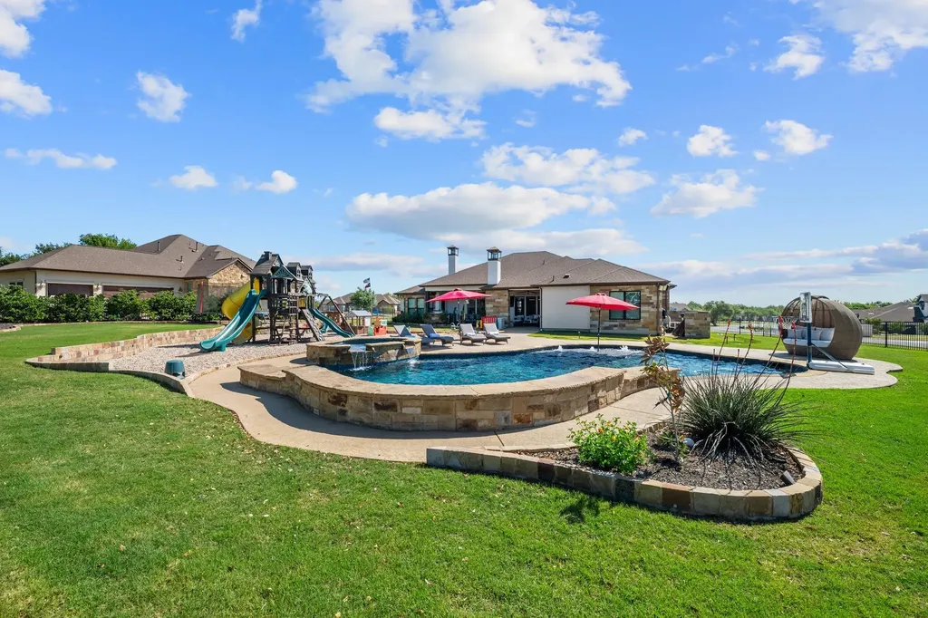 401 Highland Bluff Drive Georgetown TX 78633
