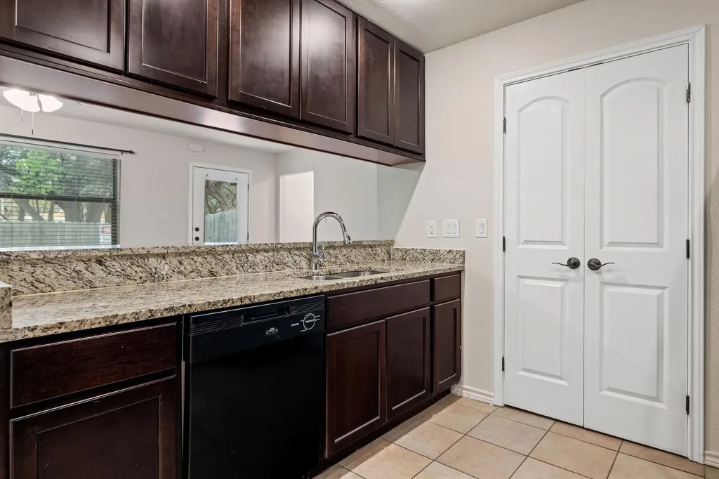 6700 Cooper Lane Austin TX 78745