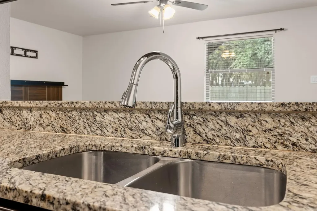 6700 Cooper Lane Austin TX 78745