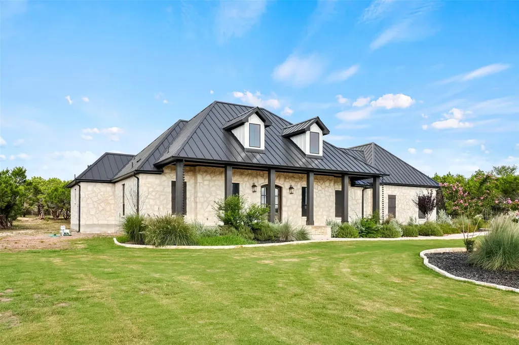 1687 Noble Trail Canyon Lake TX 78133
