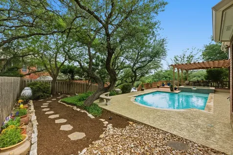 10417 Peonia Court Austin TX 78733