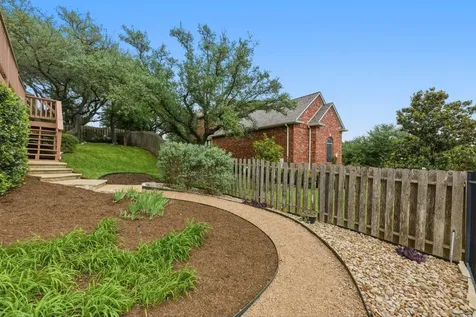 10417 Peonia Court Austin TX 78733