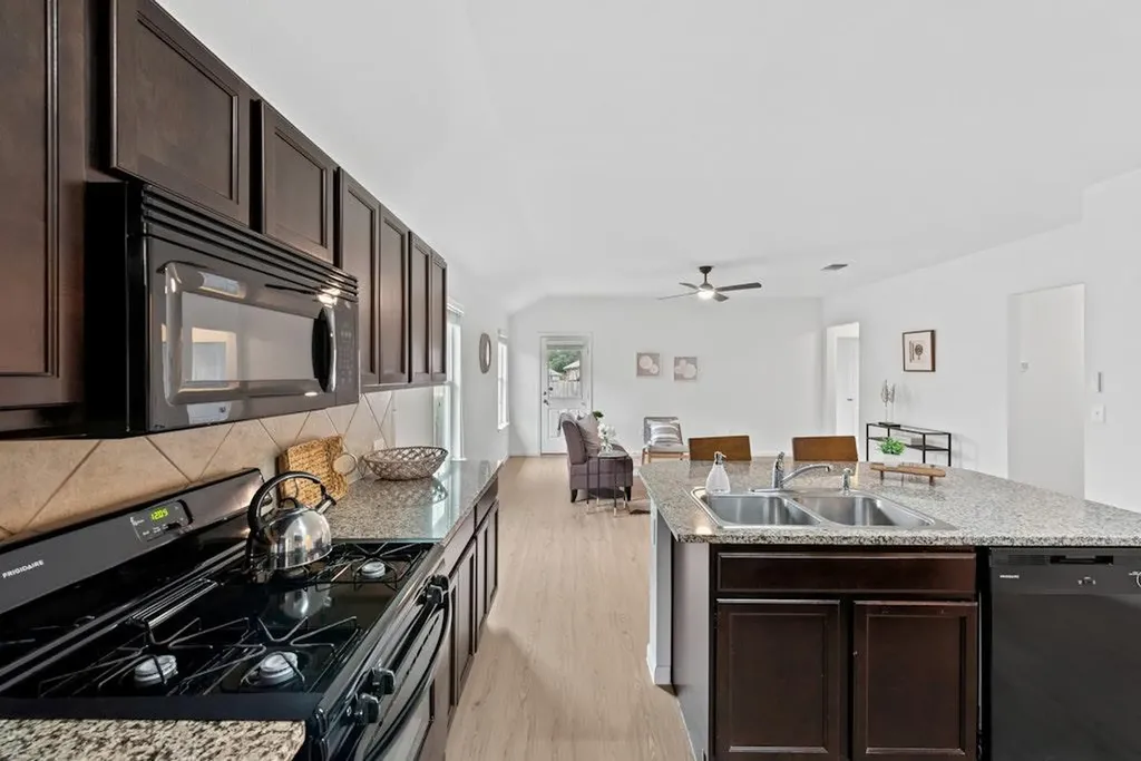 11305 Malta Drive Manor TX 78653