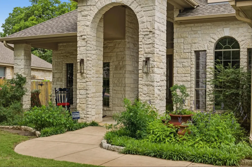 11704 Via Grande Drive Austin TX 78739