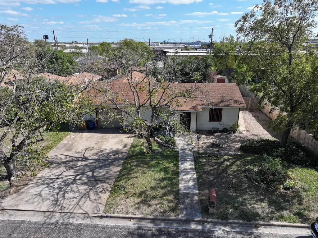 7913 Tisdale Drive Austin TX 78757
