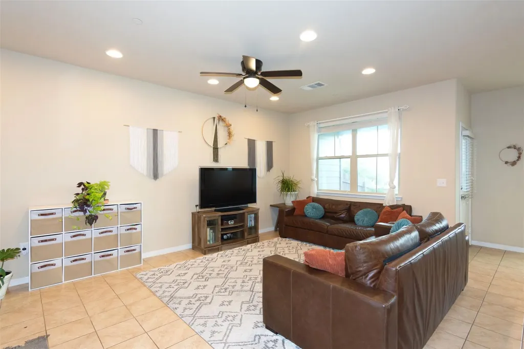 2880 Donnell Drive Round Rock TX 78664