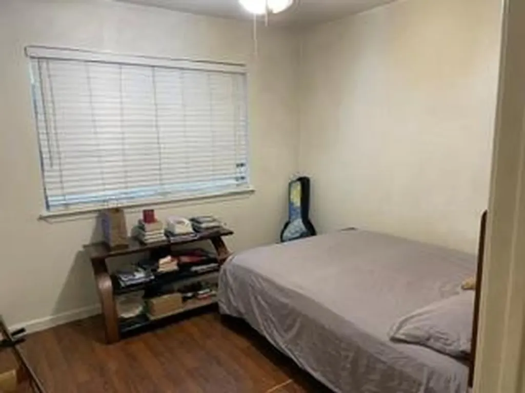5263 Meadow Creek Drive Austin TX 78745