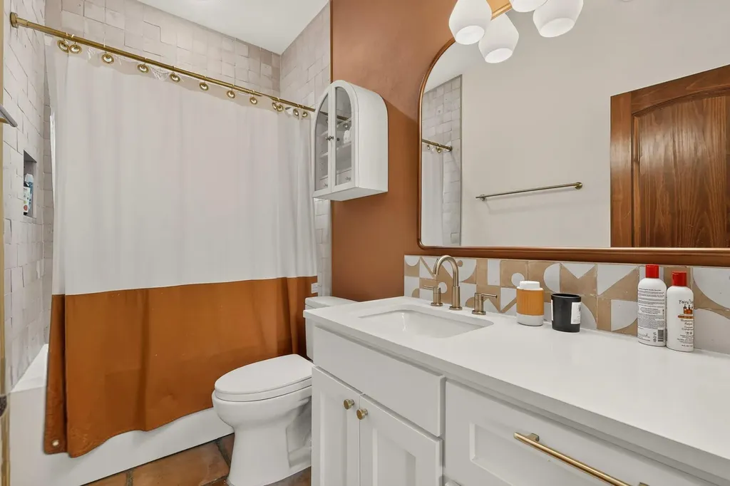 13424 Trails End Austin TX 78737