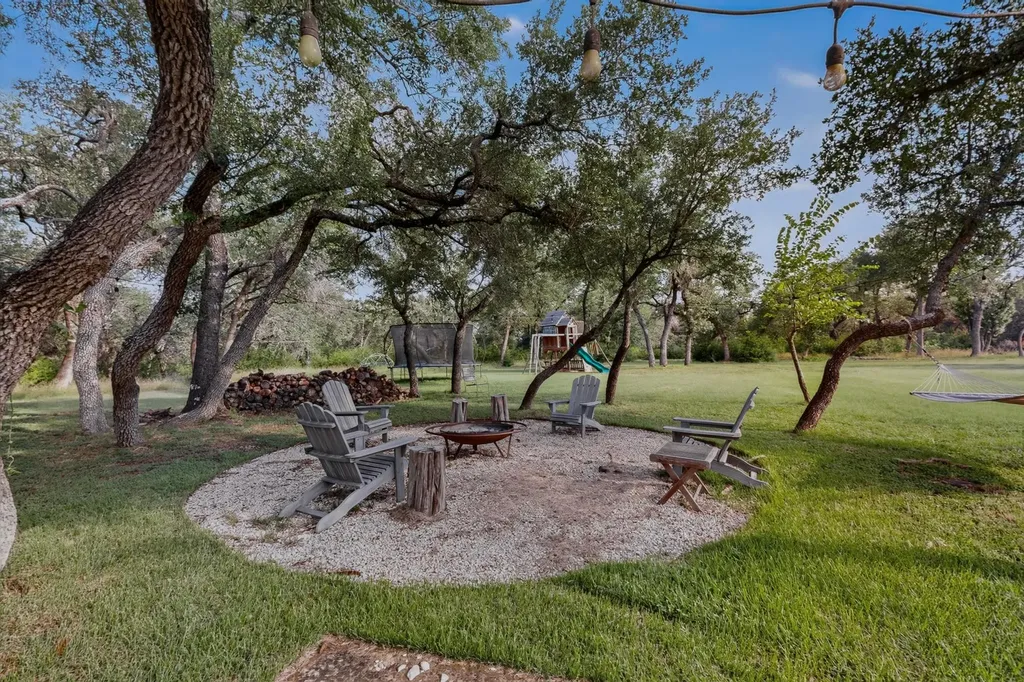 13424 Trails End Austin TX 78737
